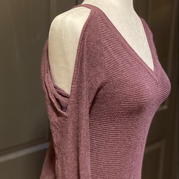 Shirt - Picture 2 of 3